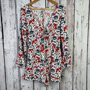 American Eagle Size Medium Floral Romper V-Neck Long Sleeve Shorts Bell‎ Sleeves
